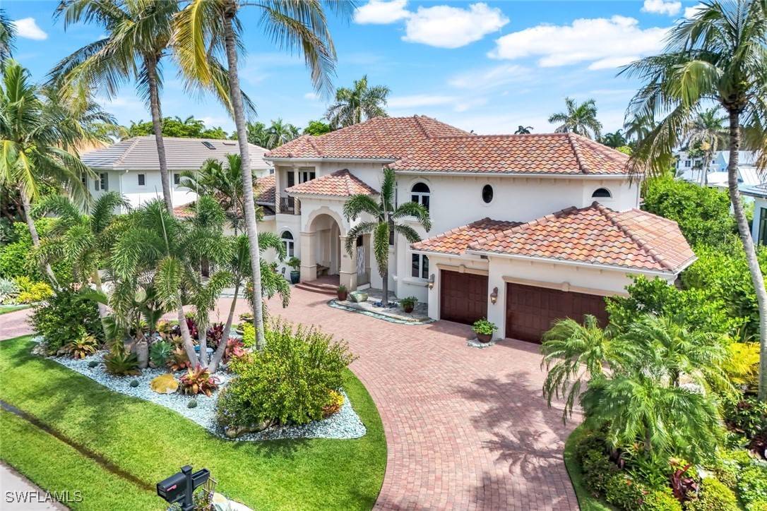 Naples, FL 34103,491 Wedge DR