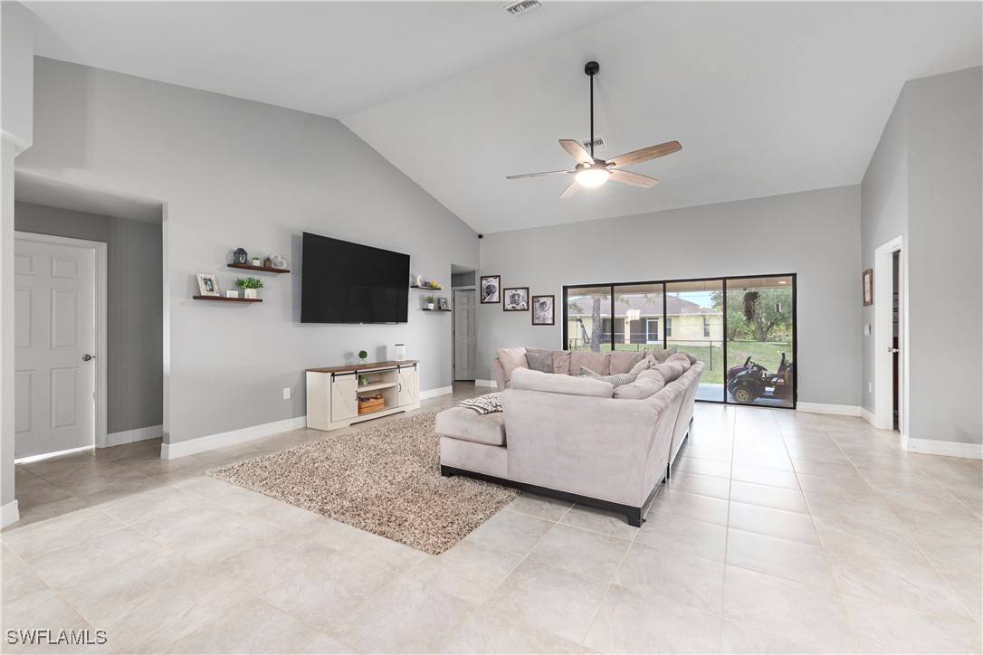 Fort Myers, FL 33905,14121 Roof ST