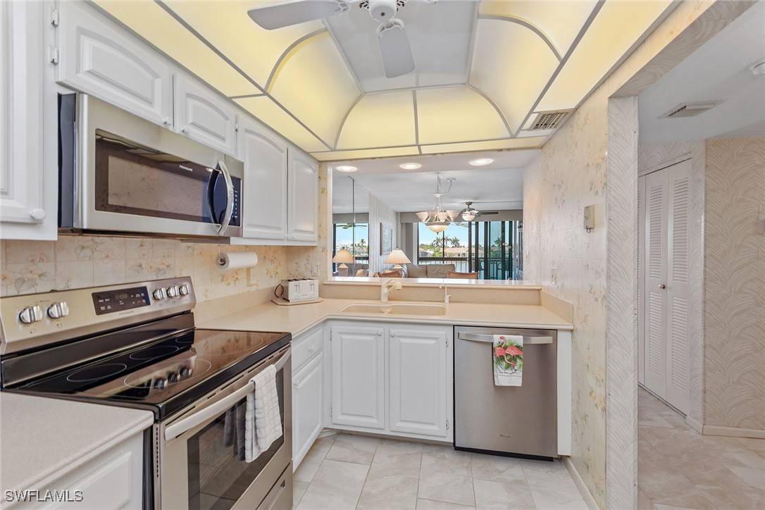 Marco Island, FL 34145,591 Seaview CT #A306