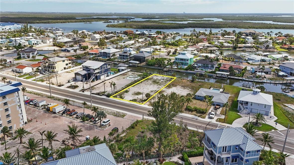 Fort Myers Beach, FL 33931,5157 Estero BLVD