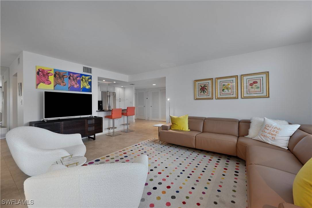 Naples, FL 34102,1930 Gulf Shore BLVD N #C304