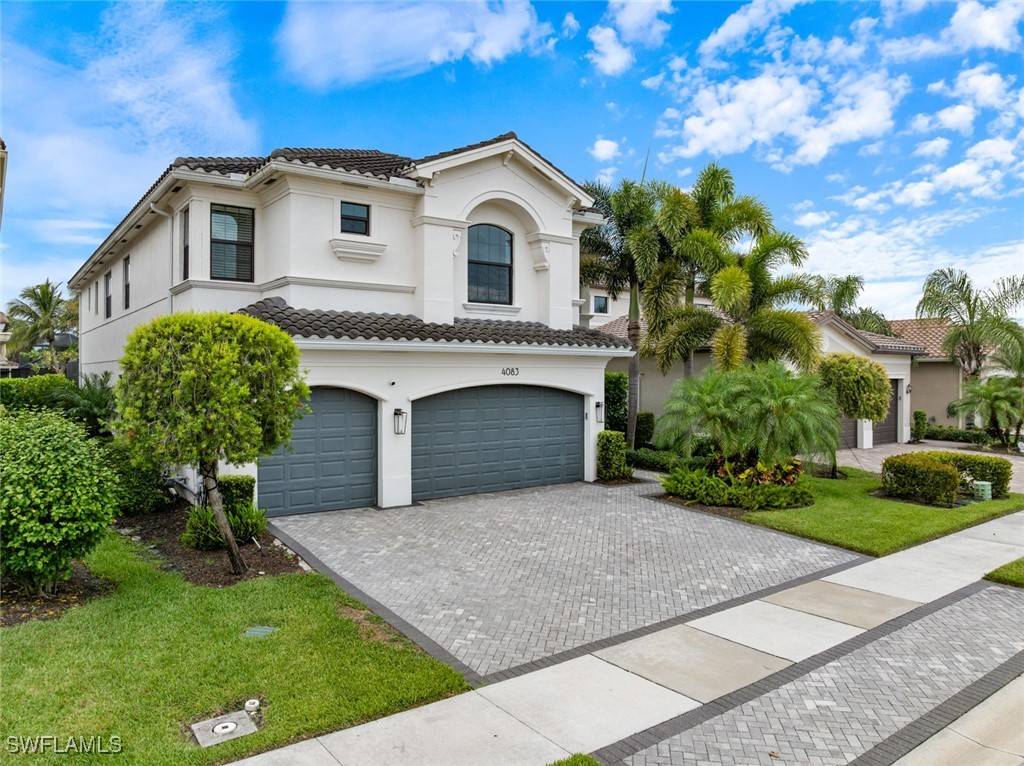 Naples, FL 34119,4083 ASPEN CHASE DR