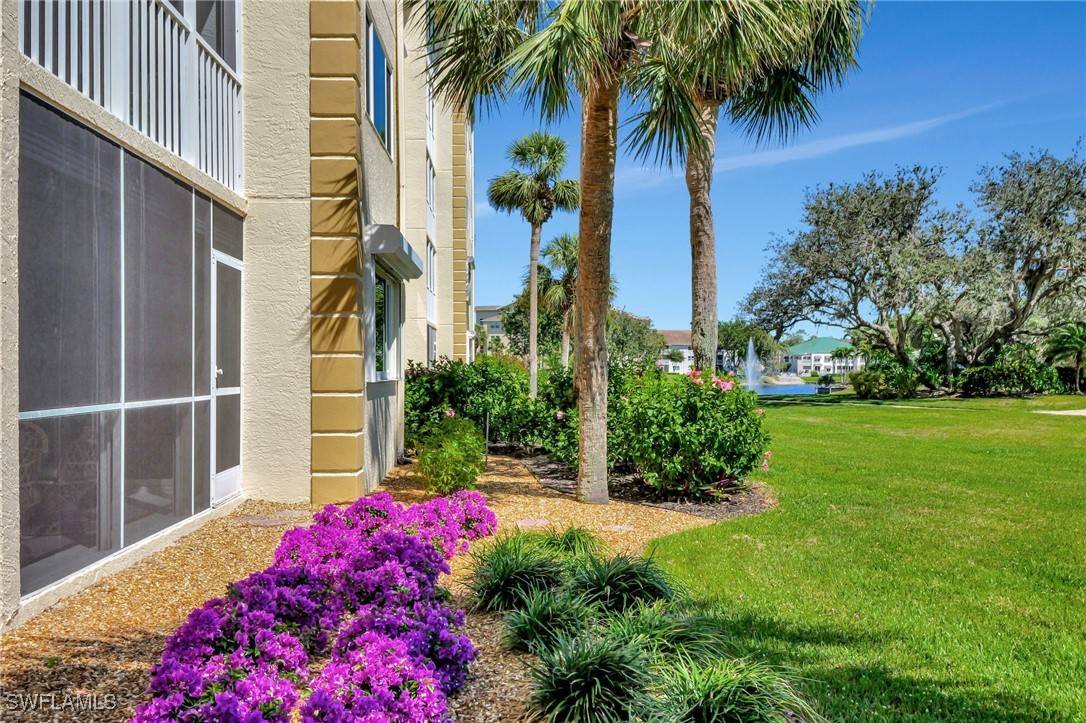 Naples, FL 34110,320 Horse Creek DR #105