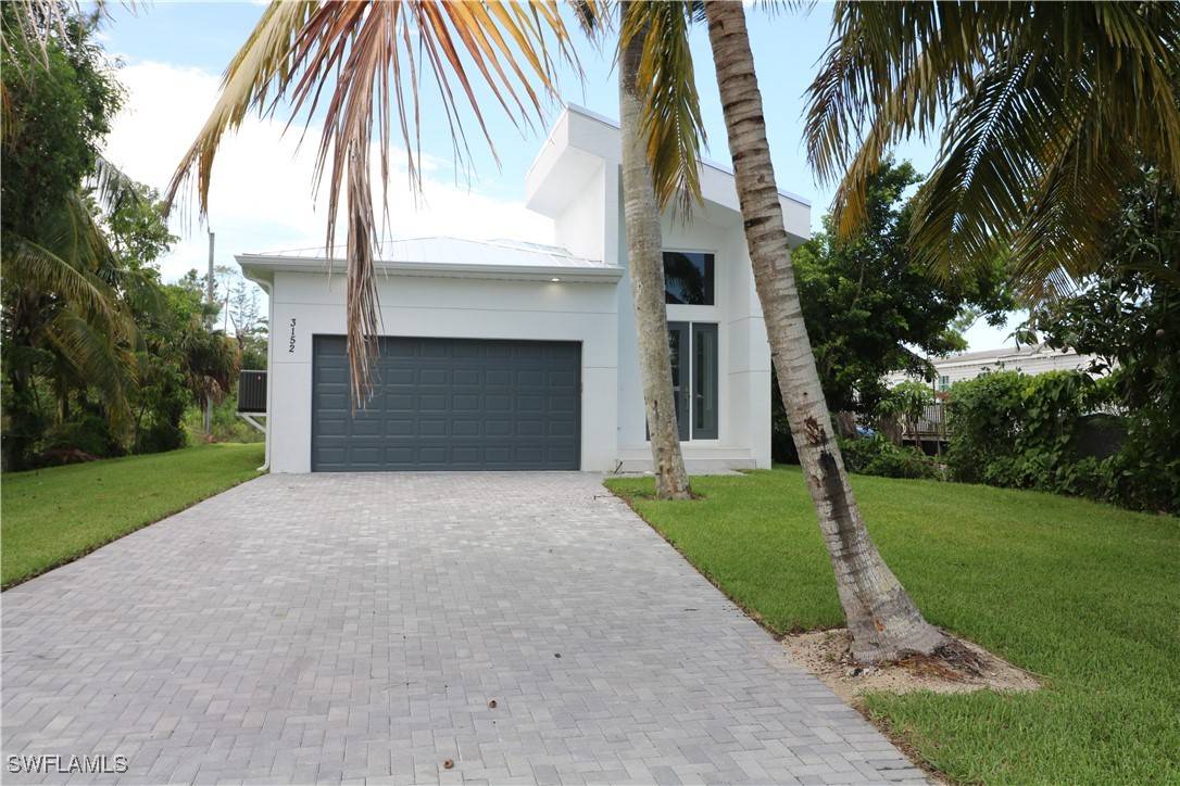 Naples, FL 34112,3152 Karen DR