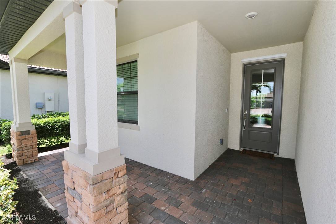 Estero, FL 33928,18293 Ridgeline DR