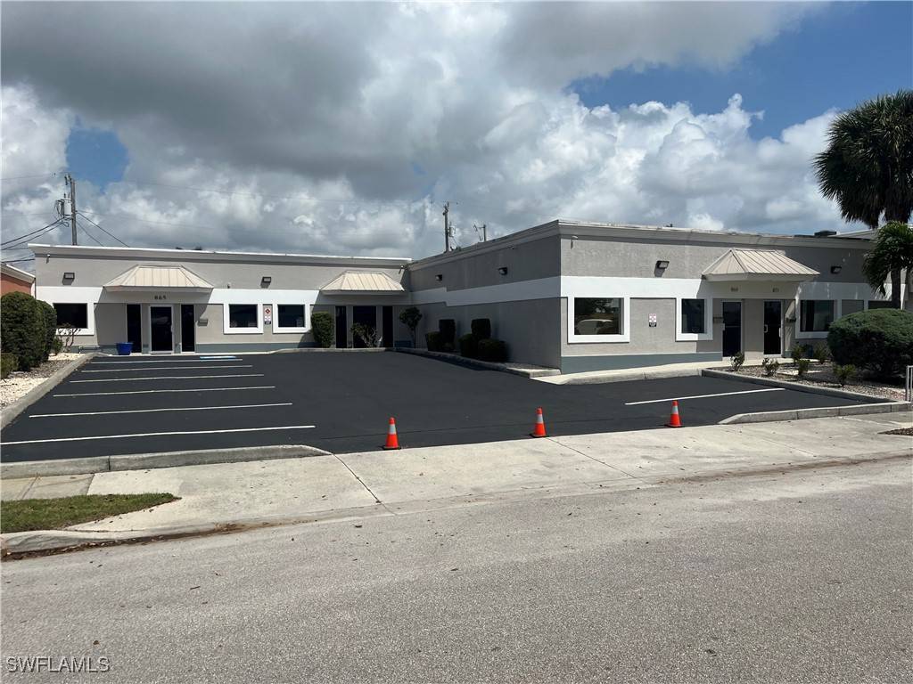 Cape Coral, FL 33904,865 SE 47th ST