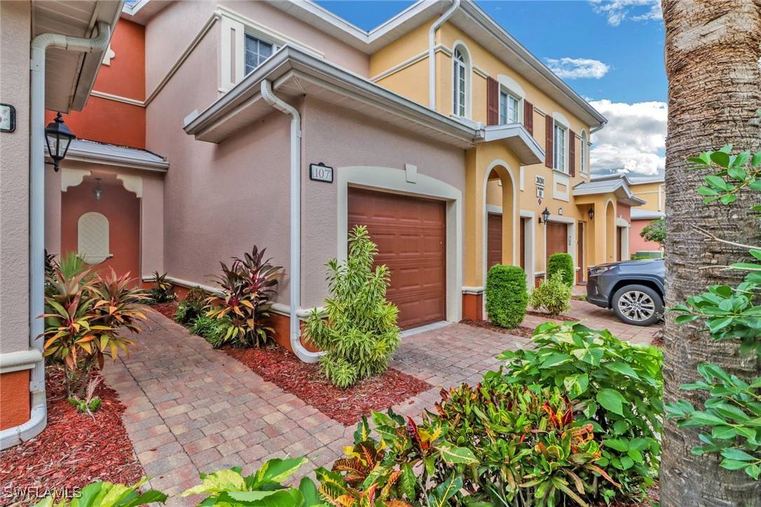 Estero, FL 33928,20201 Estero Gardens CIR #107