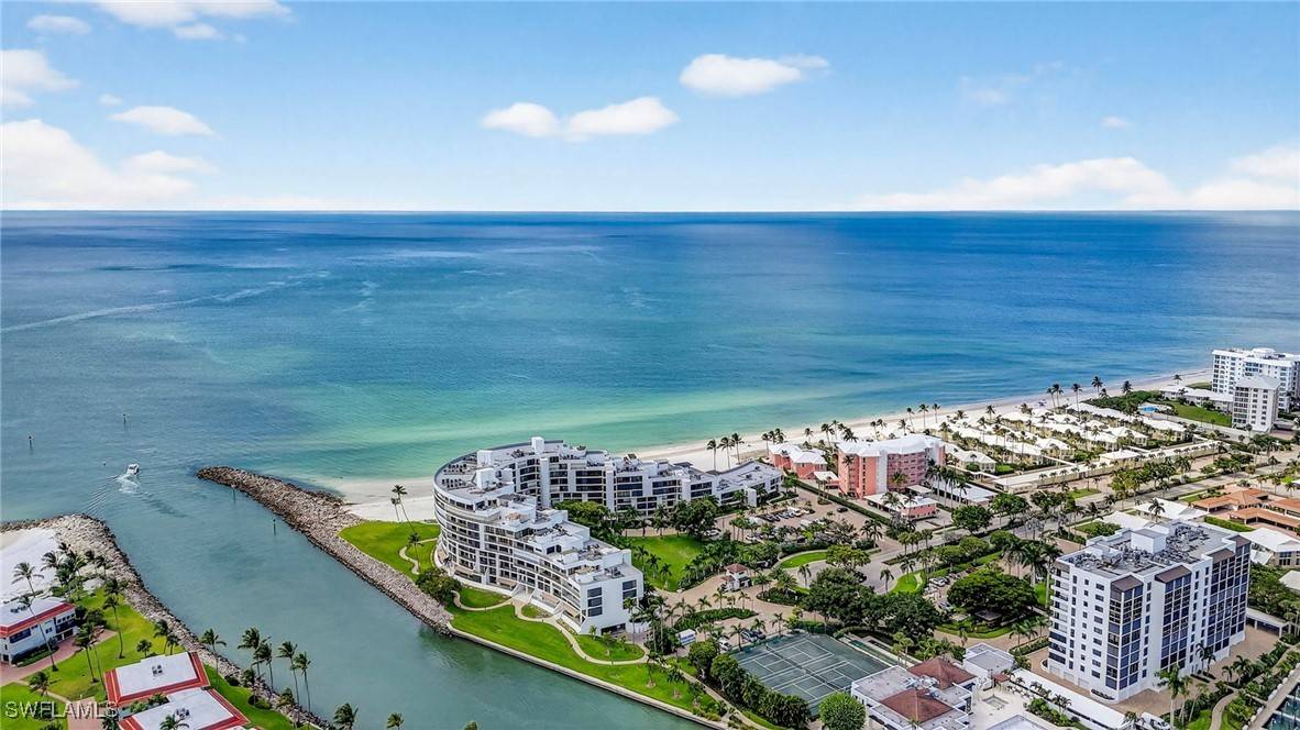Naples, FL 34103,2301 Gulf Shore BLVD N #114