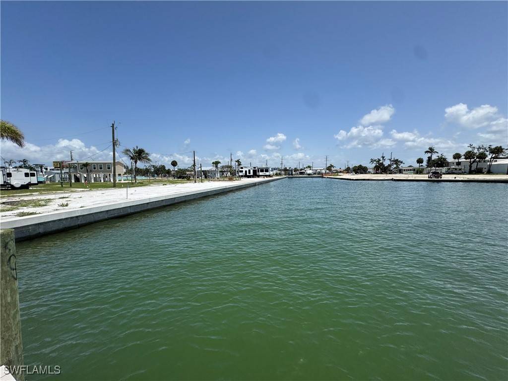 Fort Myers Beach, FL 33931,19281 19 San Carlos Blvd