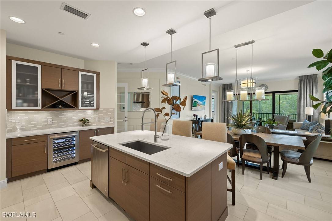 Naples, FL 34110,16382 Viansa WAY #3-202