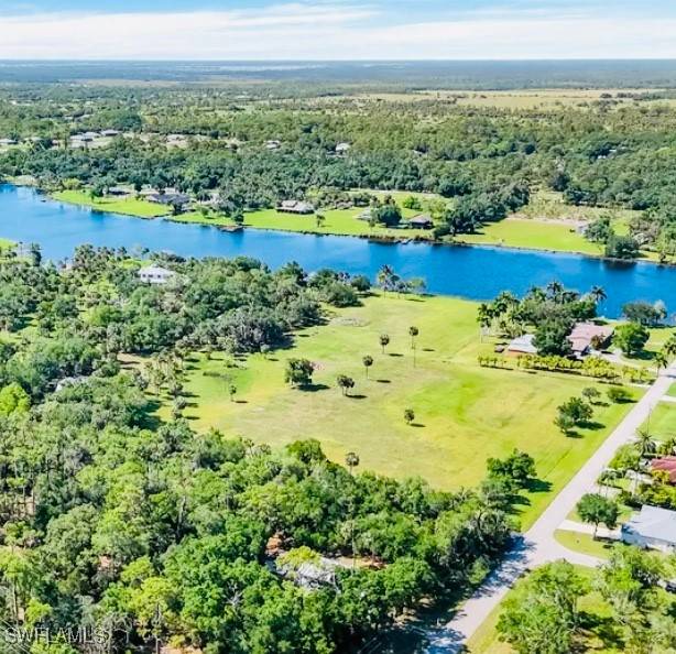 Alva, FL 33920,1912 Mitchell AVE