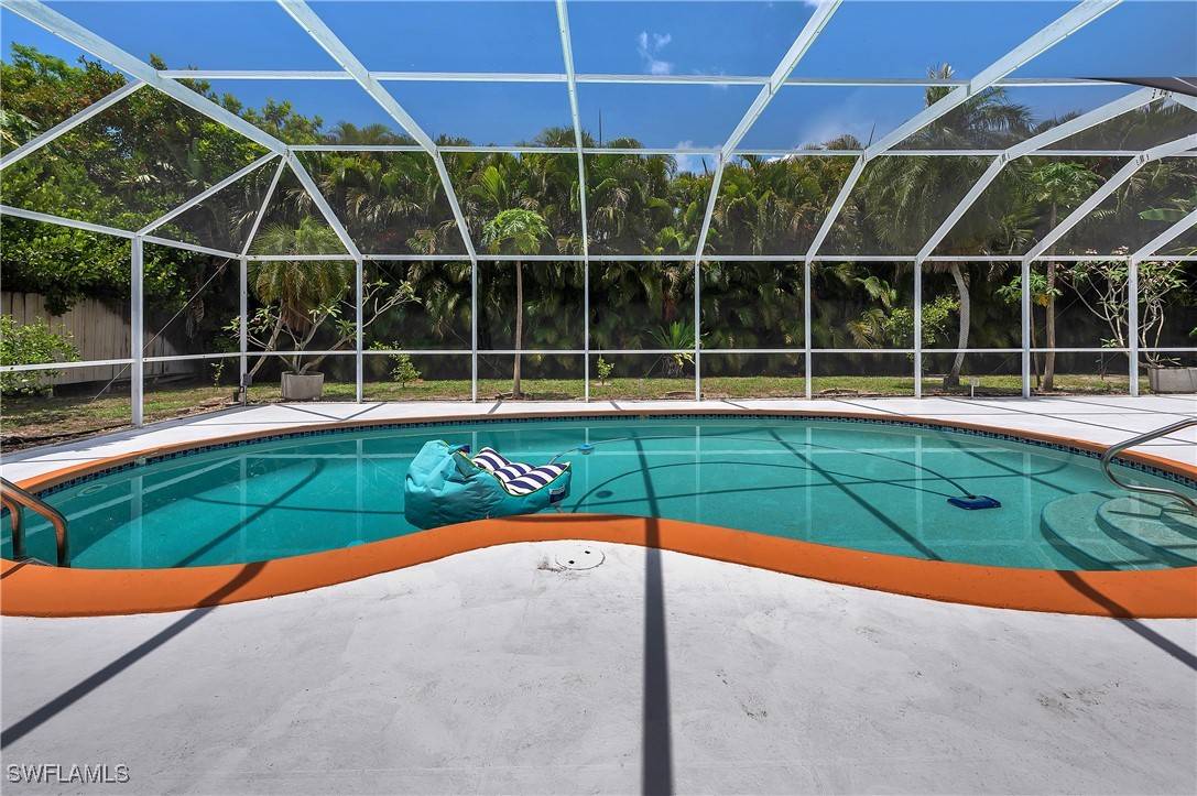 Naples, FL 34110,639 Pompano DR