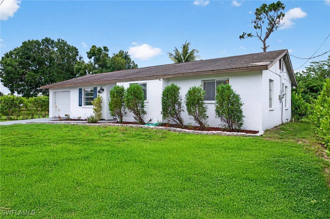 Fort Myers, FL 33967,7416 Pine DR