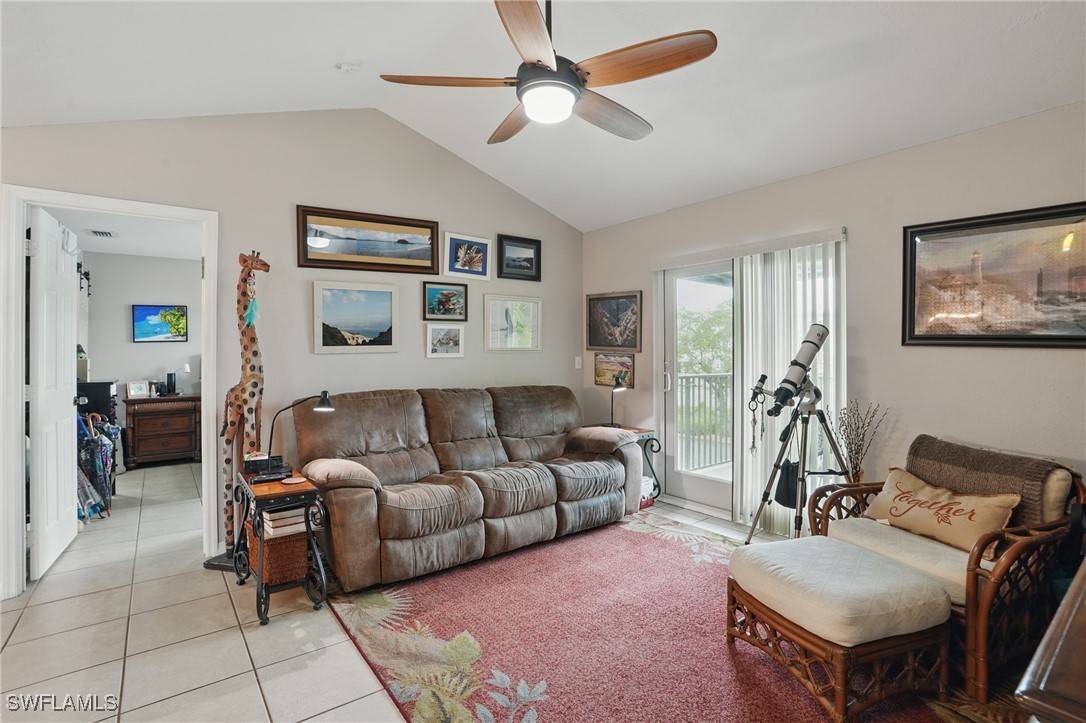 Fort Myers, FL 33916,3421 Winkler AVE #402
