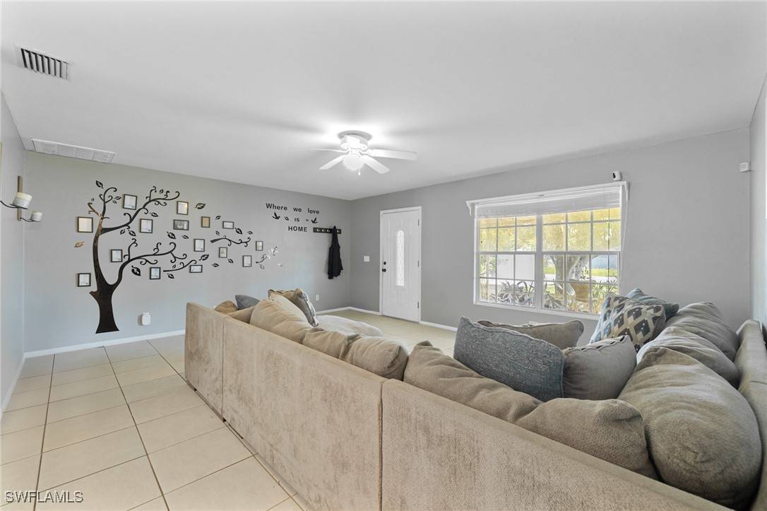 Fort Myers, FL 33905,12338 2nd ST