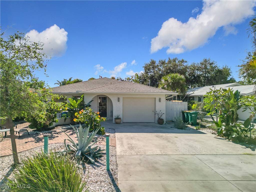 Naples, FL 34108,550 110th AVE N