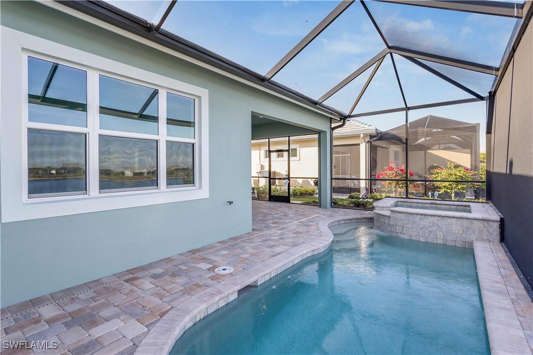 Naples, FL 34112,8925 Calypso CT