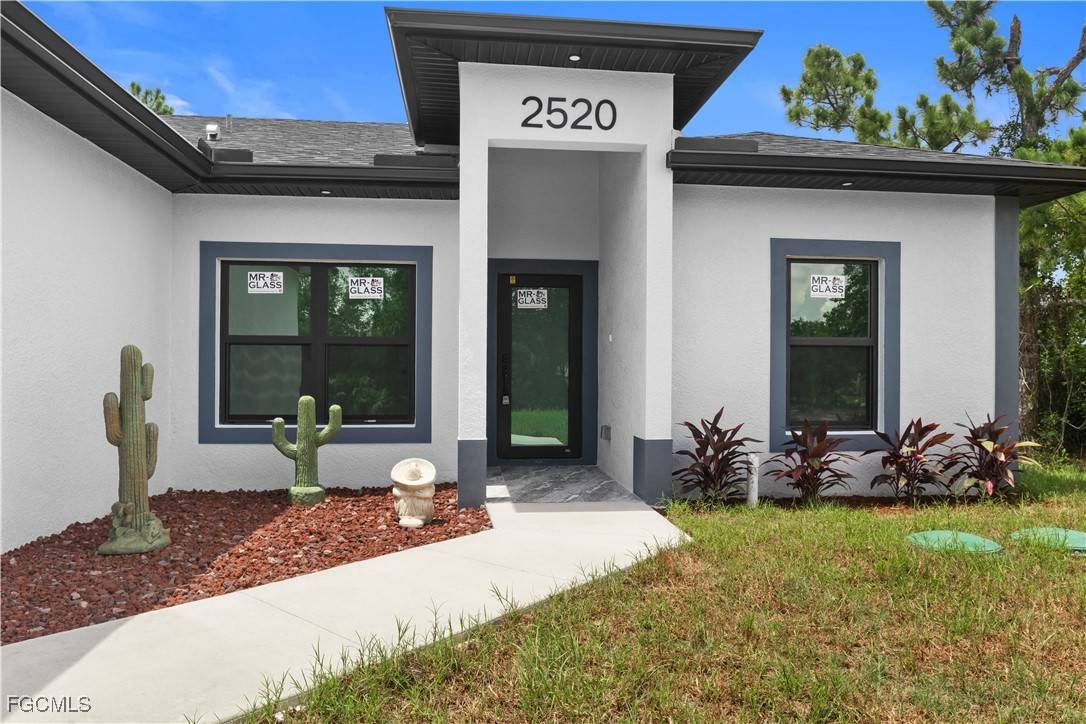 Lehigh Acres, FL 33971,2520 74th ST W