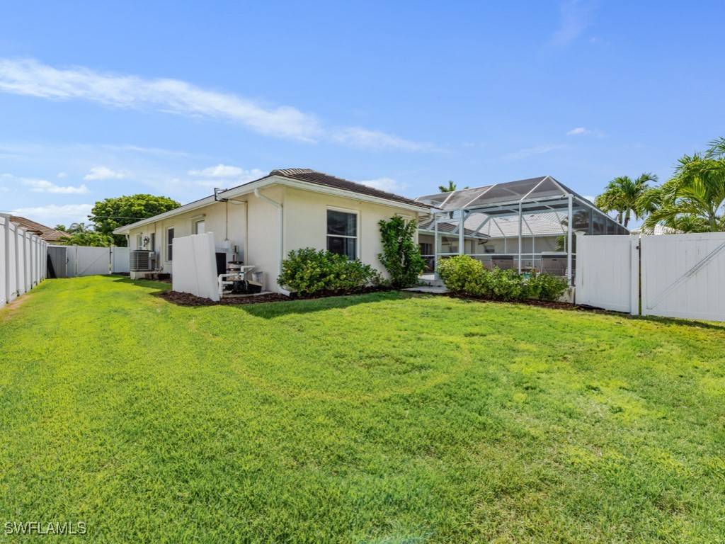 Marco Island, FL 34145,152 Saxon ST