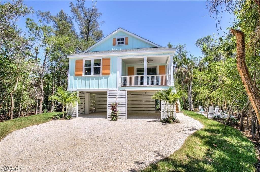 Sanibel, FL 33957,1550 Centre ST
