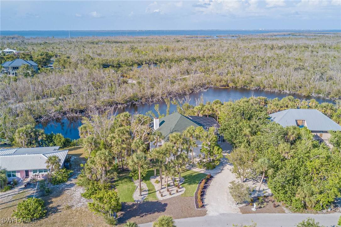 Sanibel, FL 33957,2042 Wild Lime DR