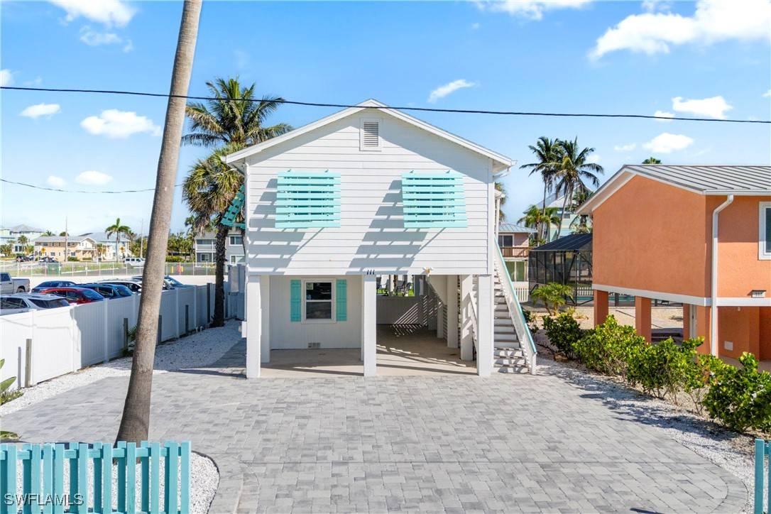 Fort Myers Beach, FL 33931,111 Bahia VIA