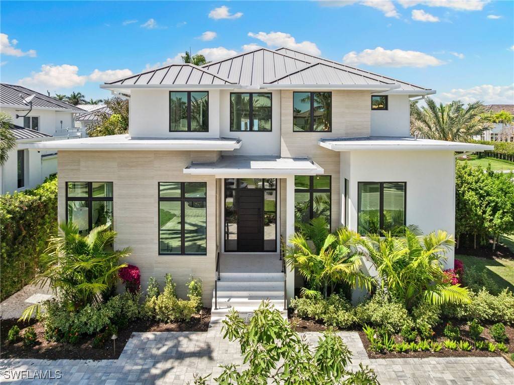 Naples, FL 34102,581 14th AVE S