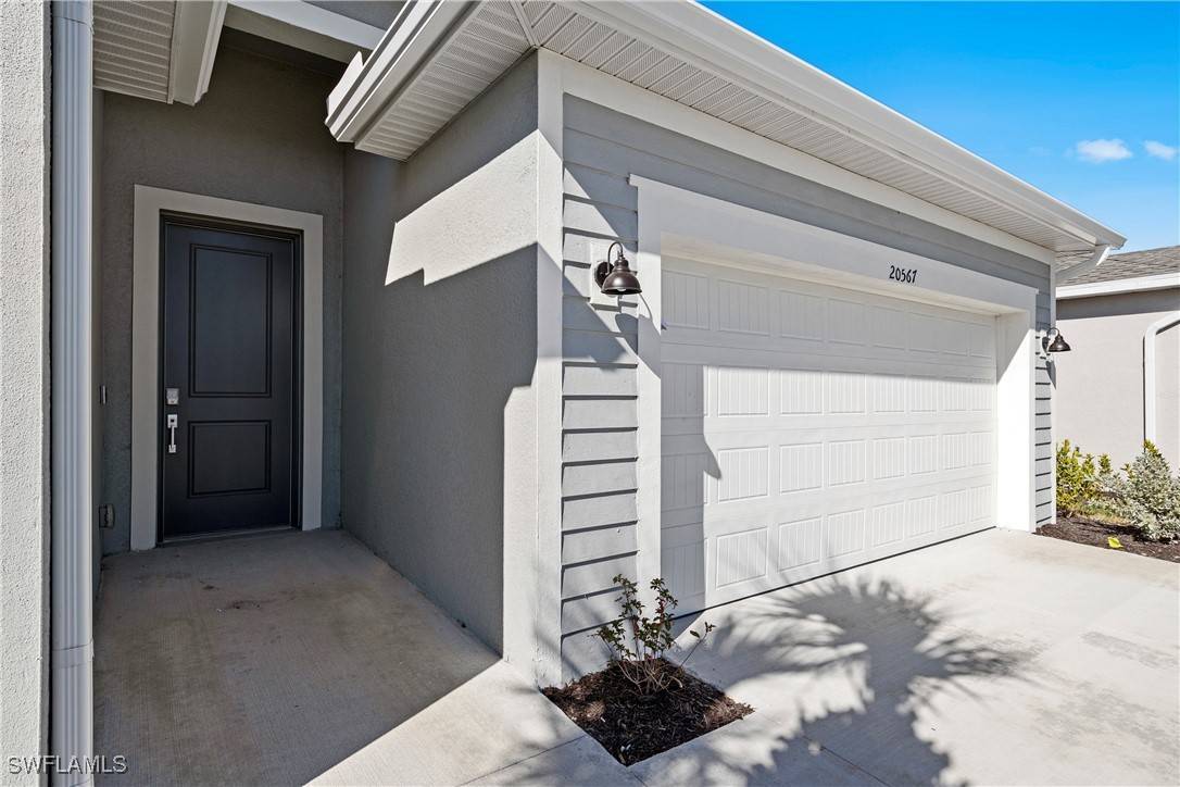 Lehigh Acres, FL 33936,20473 Copperhead DR