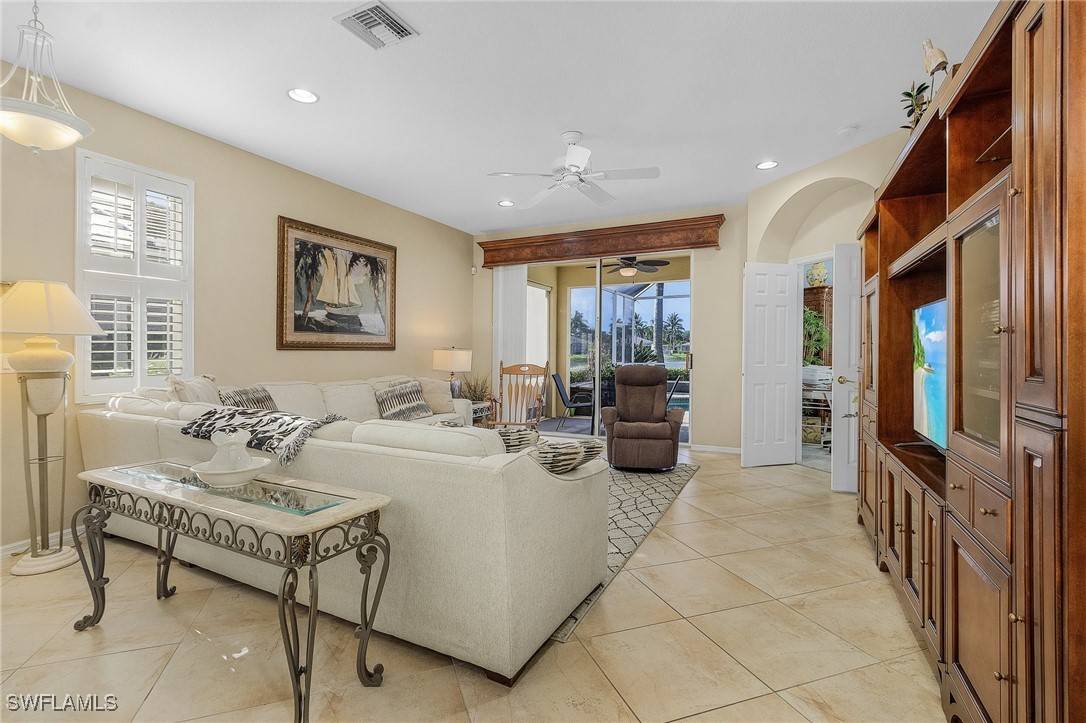 Fort Myers, FL 33907,7769 Bay Lake DR