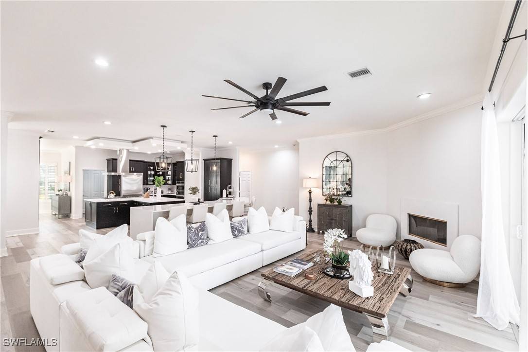 Naples, FL 34119,5791 Shady Oaks LN