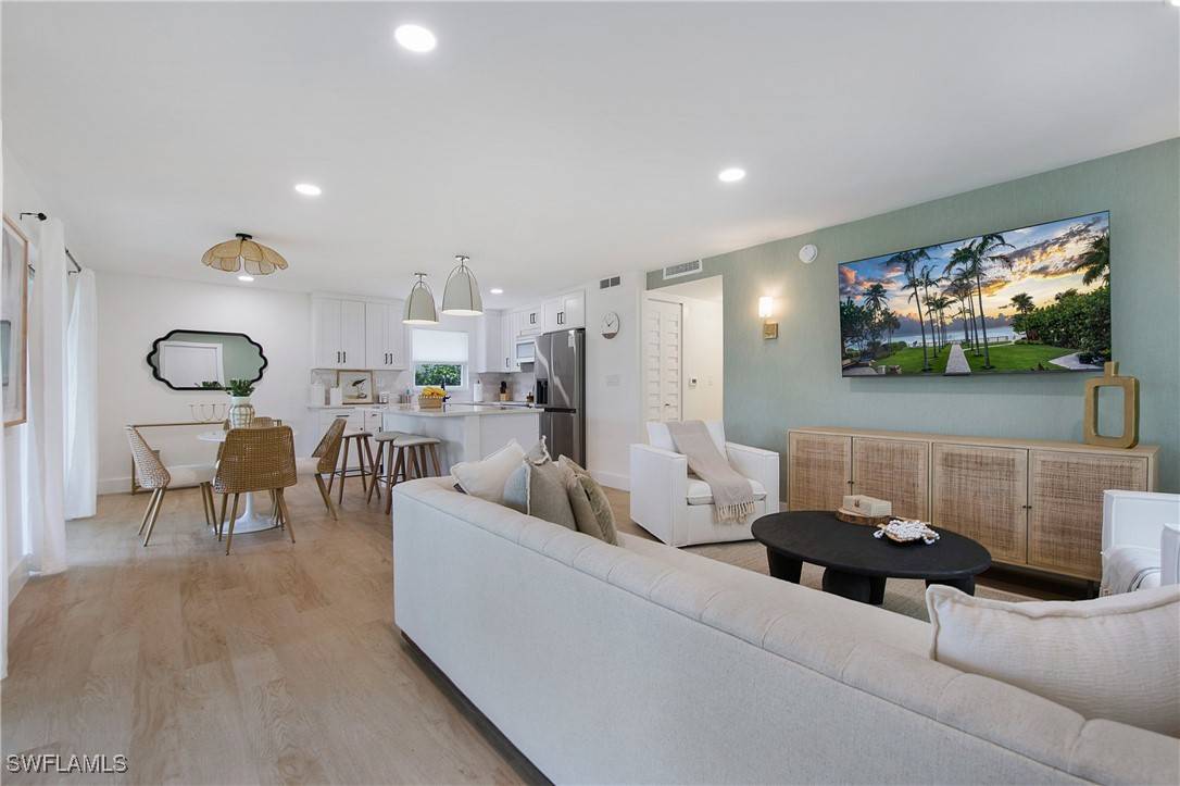 Naples, FL 34102,1549 Sandpiper ST #79