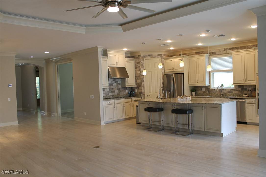 Cape Coral, FL 33991,2736 Lambay CT