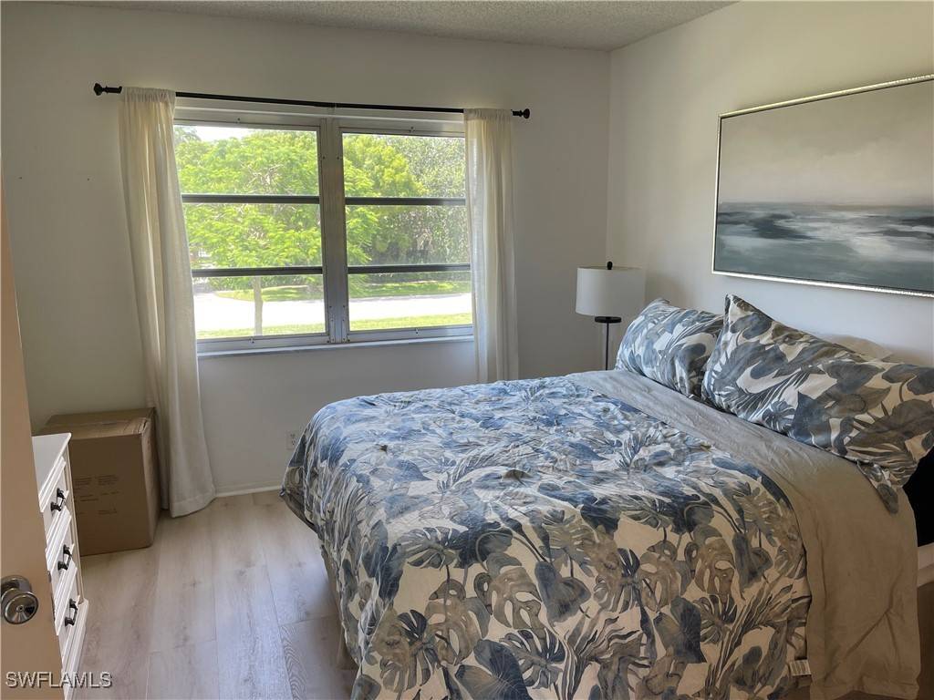 Naples, FL 34102,440 Broad AVE S #H440