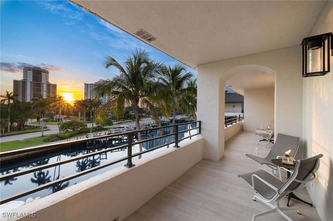 Naples, FL 34103,4400 Gulf Shore BLVD N #5-506