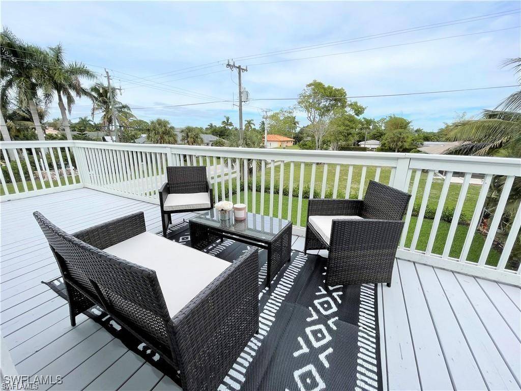 Naples, FL 34108,803 104th AVE N