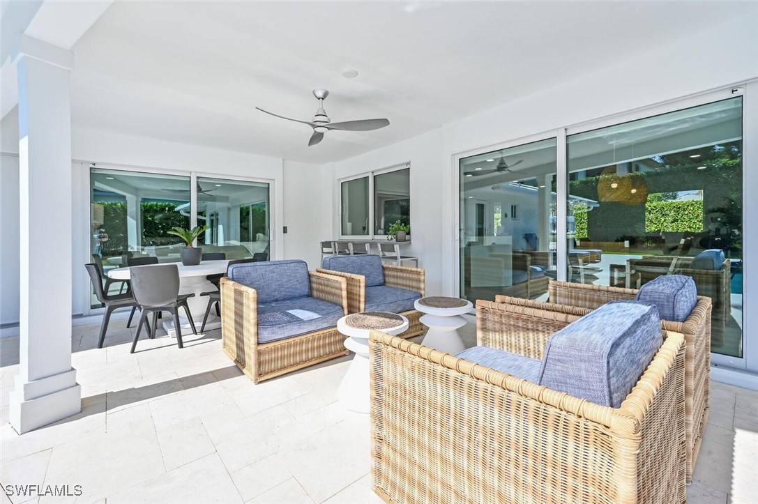 Naples, FL 34103,646 Park Shore DR