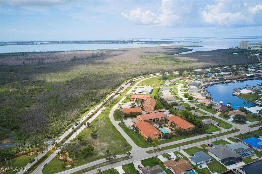 Cape Coral, FL 33914,5510 SW 4th PL #406