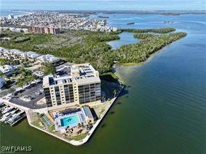 Fort Myers Beach, FL 33931,400 E Lenell #110