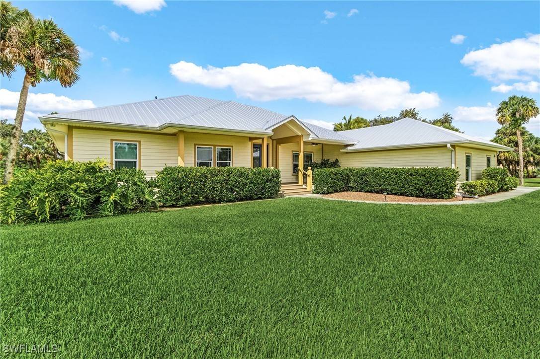 Alva, FL 33920,21090 Captain Nelson CT