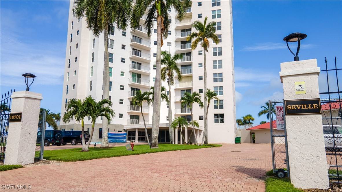 Naples, FL 34108,10701 Gulf Shore DR #1002