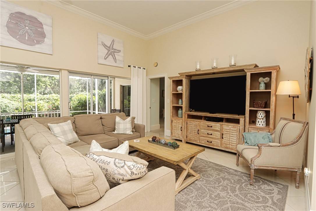 Naples, FL 34108,5916 Chanteclair DR #8