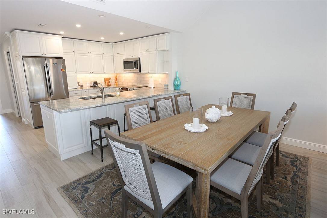 Naples, FL 34108,6131 Pelican Bay BLVD #I4