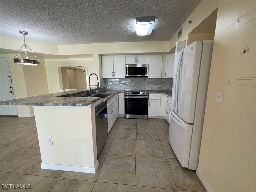 Naples, FL 34104,Address not disclosed