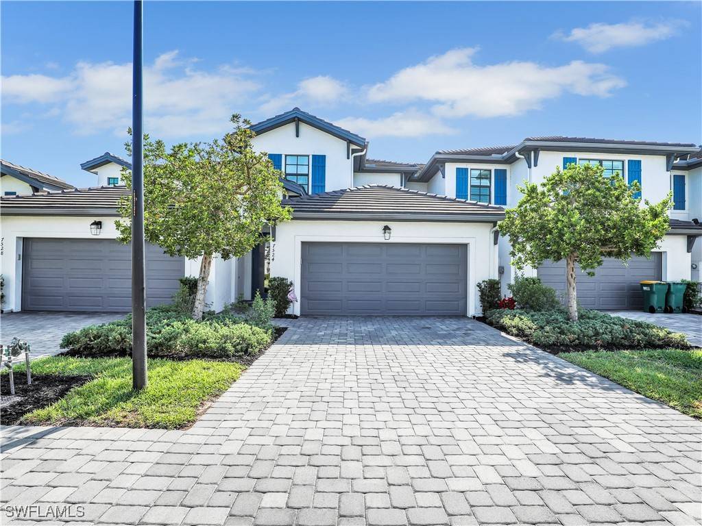 Naples, FL 34119,7524 Carnegie WAY
