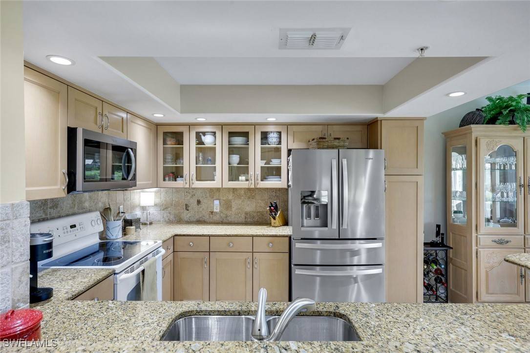 Bonita Springs, FL 34135,13201 Sherburne CIR #102
