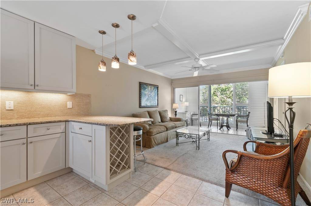 Naples, FL 34102,490 Broad AVE S #H490