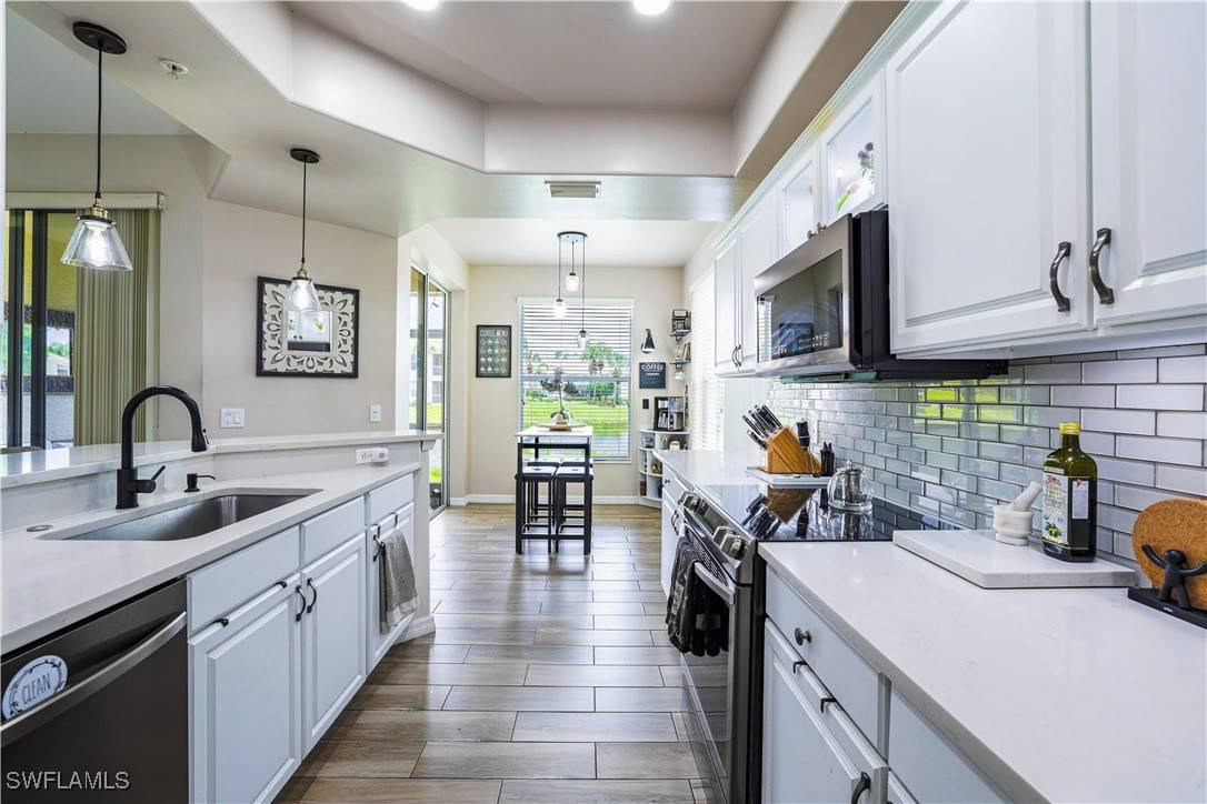 Naples, FL 34105,1405 Tiffany LN N #1402