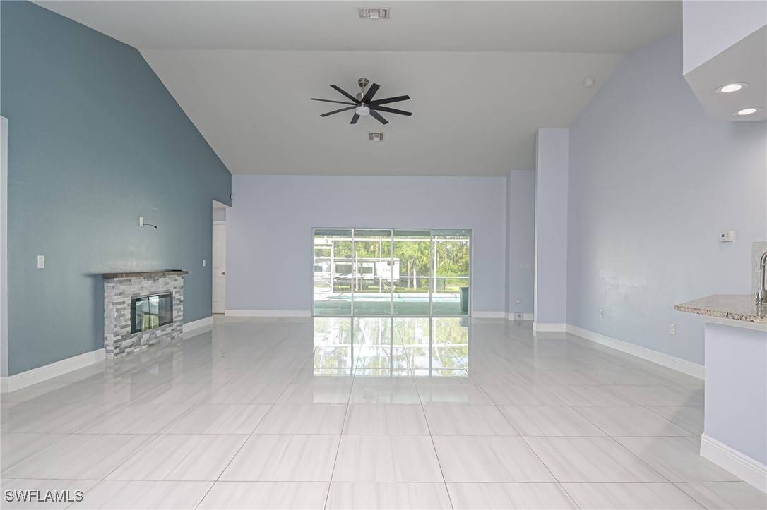 Lehigh Acres, FL 33972,601 Clayton AVE