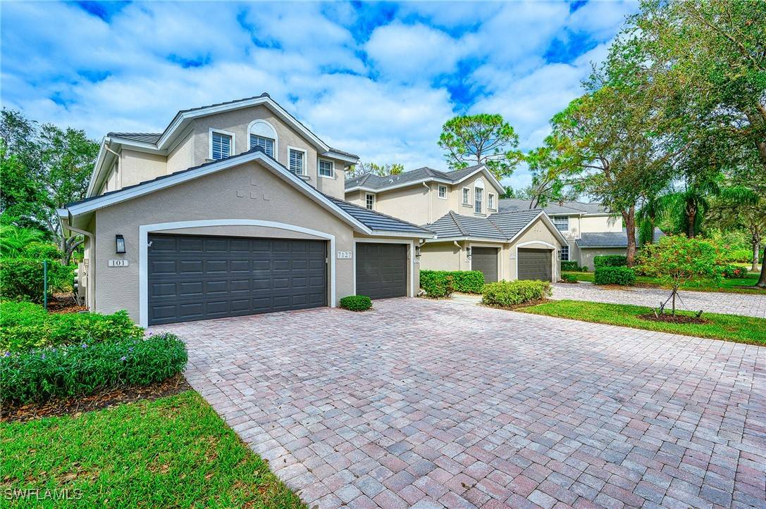 Naples, FL 34109,7127 Blue Juniper CT #201