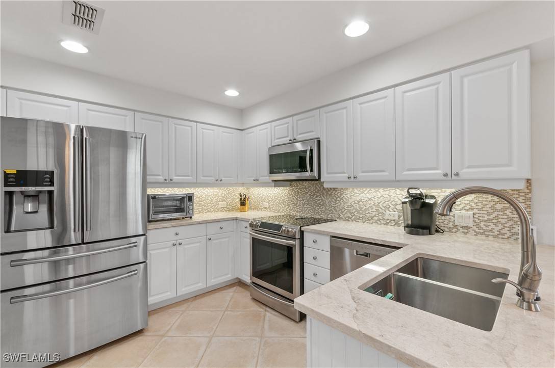Naples, FL 34109,7120 Timberland CIR #101